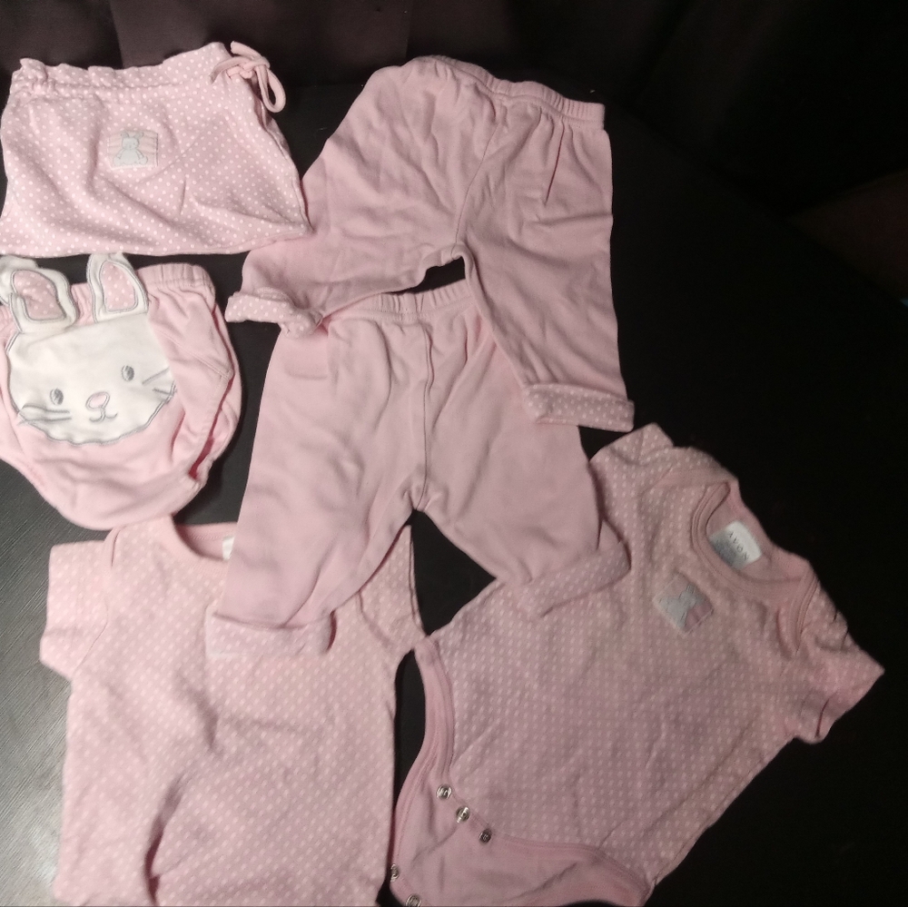 0 - 3 MONTH girls avon Set